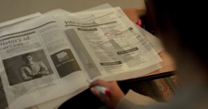 job-seekers-unemployment-office