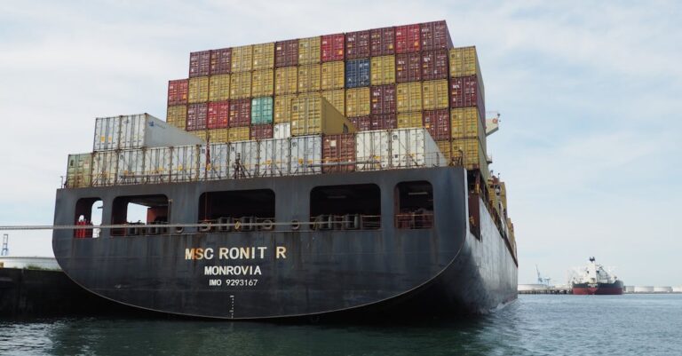 magali-lafourcade-marine-le-pen