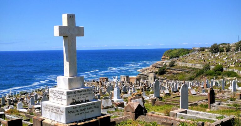 Illustration de Attentat de Sydney : Enquête royale après la tuerie antisémite sydney-bondi-beach-memorial