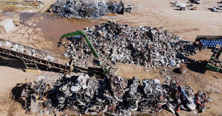 Illustration de Déchets BTP : la réforme REP vise un recyclage optimisé construction-waste-recycling