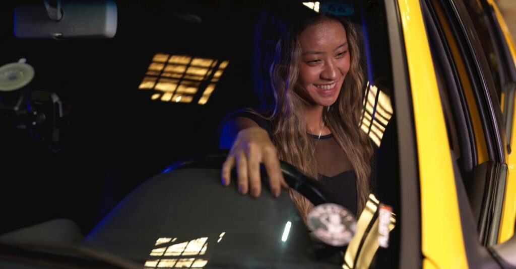 Illustration de Lady's VTC : L'application 100% féminine qui sécurise vos trajets woman-taxi-driver