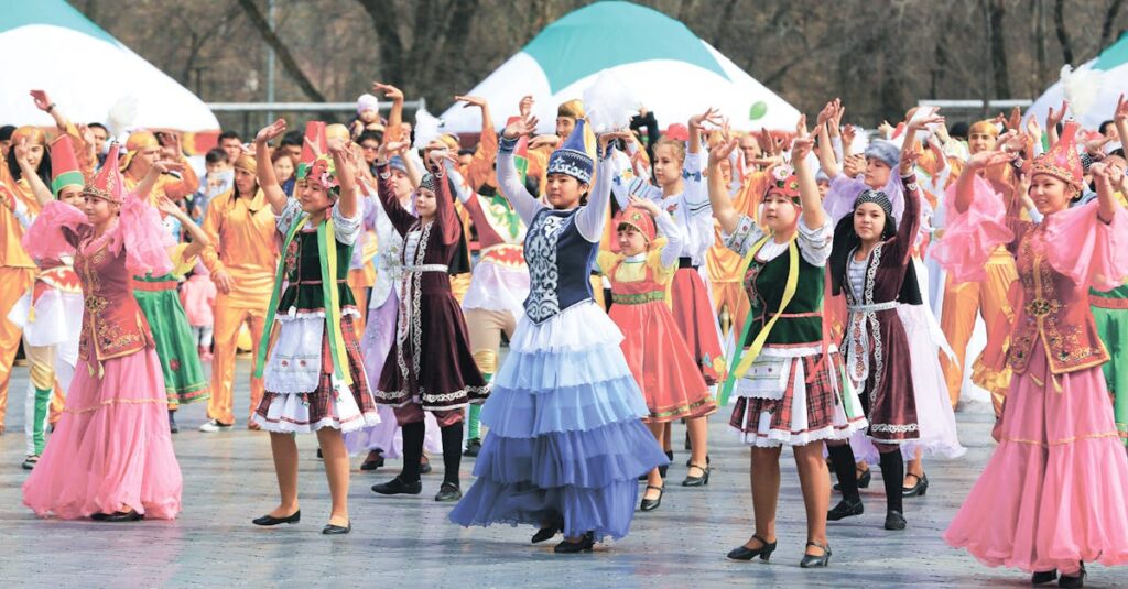 Bally-Bagayoko-dance-celebration