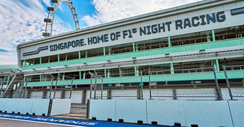 Illustration de F1 : Mercedes, un cavalier seul après Melbourne ? La concurrence est là ! F1-Melbourne-race