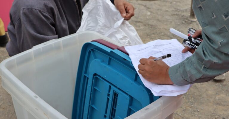French-election-ballot-box-14