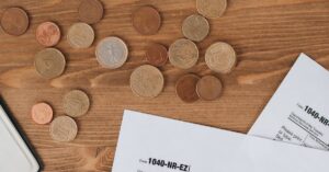 Illustration de Recettes fiscales 2025 : Bercy renoue avec la croissance inattendue French-tax-revenue-increase