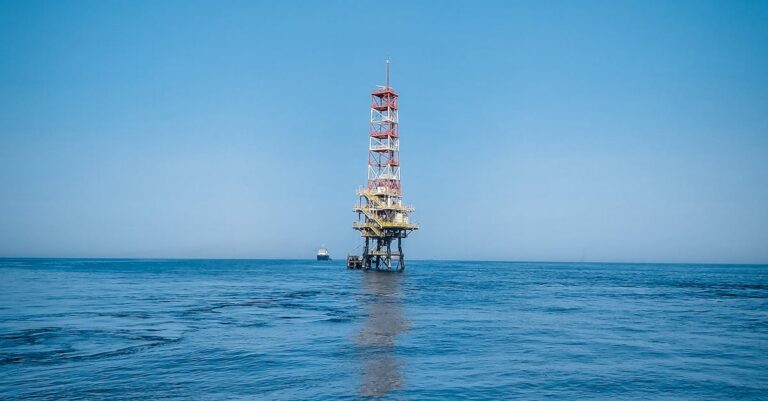 Illustration de Choc énergétique au Moyen-Orient : l'inflation s'intensifie mondialement Middle-East-oil-production