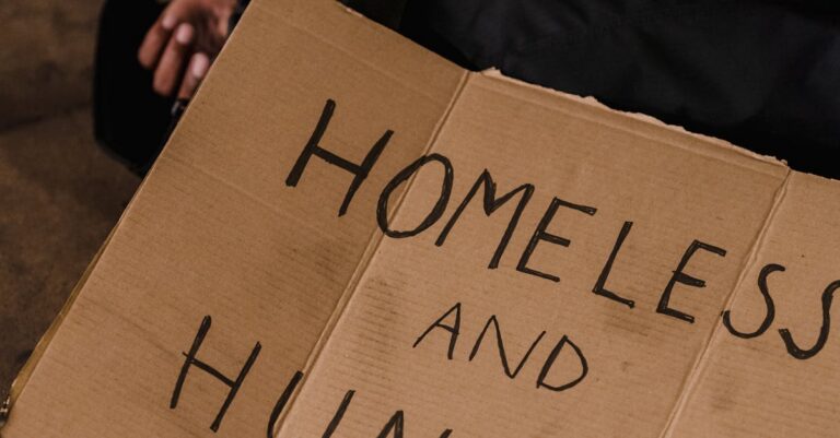 influencer-helping-homeless