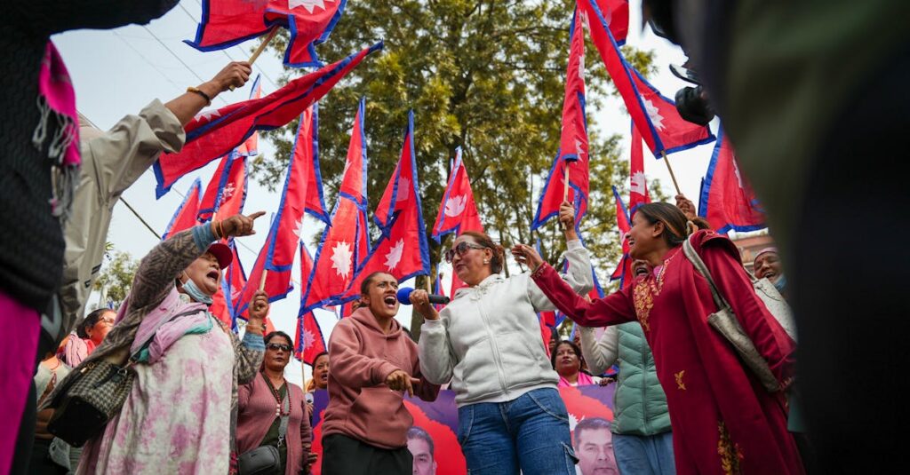 Illustration de Népal : L'ancien PM Sharma Oli arrêté après les émeutes nepal-protest-arrest