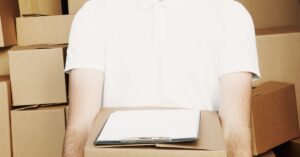 Illustration de Guerre au Moyen-Orient : retards de livraison et hausses de prix en France packages-delivery-delays