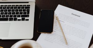 Illustration de Emploi : Les contrats courts au cœur des tensions sociales temporary-work-contract