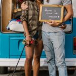 van-life-couple-dogs