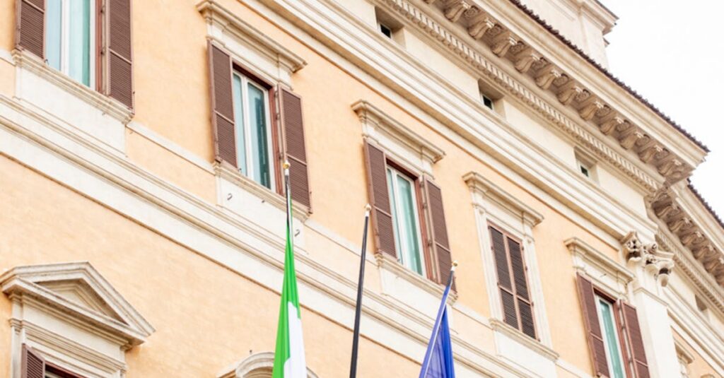 Italy-government-debt