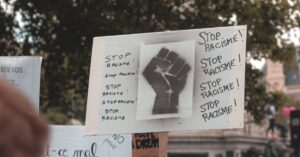 Saint-Denis-anti-racism-protest