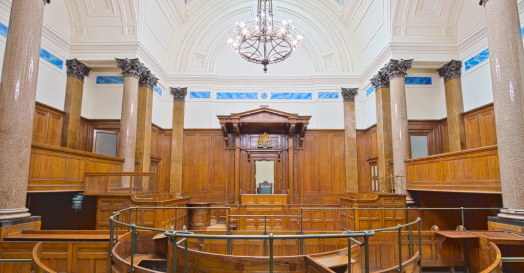 courtroom-justice-building