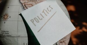 Guillaume-Tabard-political-analysis-1