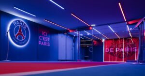 Illustration de Incidents après la victoire du PSG : 780 interpellations en France PSG-fans-celebration-riot
