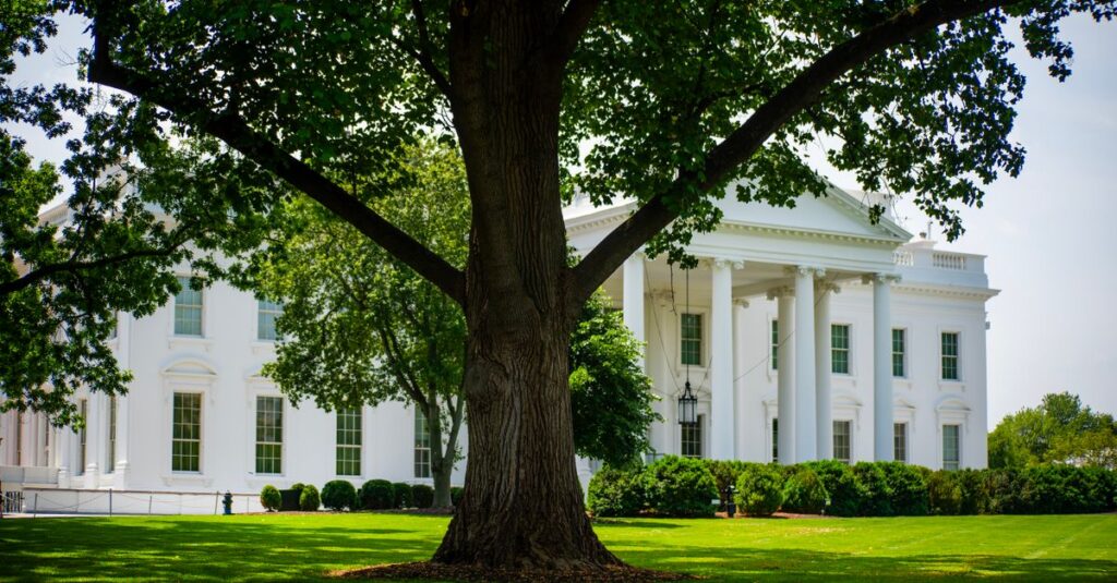 Trump-Warsh-White-House