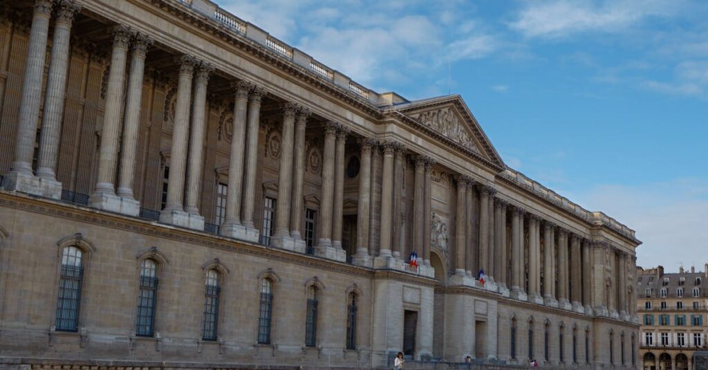 Illustration de Perquisition à l'Élysée : l'enquête sur les panthéonisations s'intensifie elysee-palace-perquisition