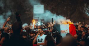 Illustration de Violences après matchs : la classe politique propose des solutions variées paris-football-celebration-violence