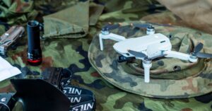 Illustration de Ukraine : face aux drones Rubicon, la riposte anti-drones s'intensifie ukraine-military-drone