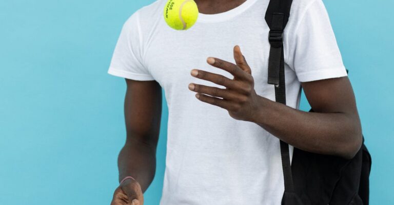 Illustration de Noah : « Quand j'ai gagné Roland, mon numéro était dans l'annuaire » yannick-noah-tennis-player