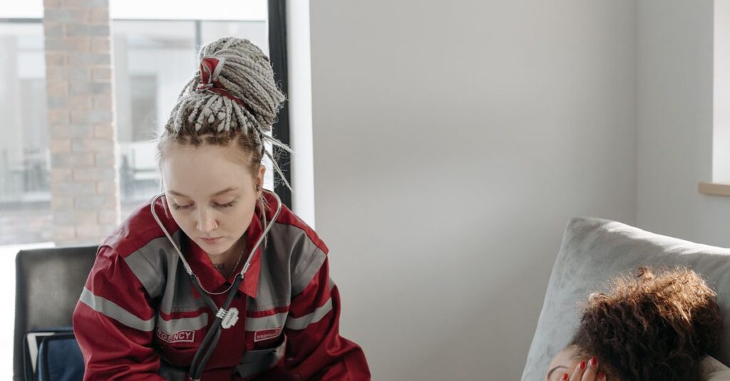 Illustration de IA et santé : l'hospitalisation à domicile révolutionnée ? AI-doctor-homecare