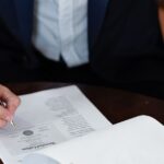 Donald-Trump-signing-document