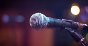 Mick-Jagger-microphone-stage
