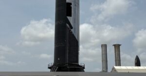 SpaceX-Starship-rocket-launch-1