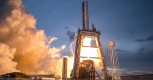 SpaceX-rocket-launch-2