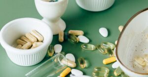 Illustration de Wake Up : enquête sur l'envers du décor des compléments alimentaires food-supplements-scam