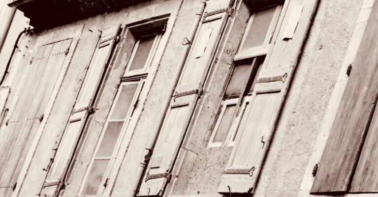 house-windows-historic