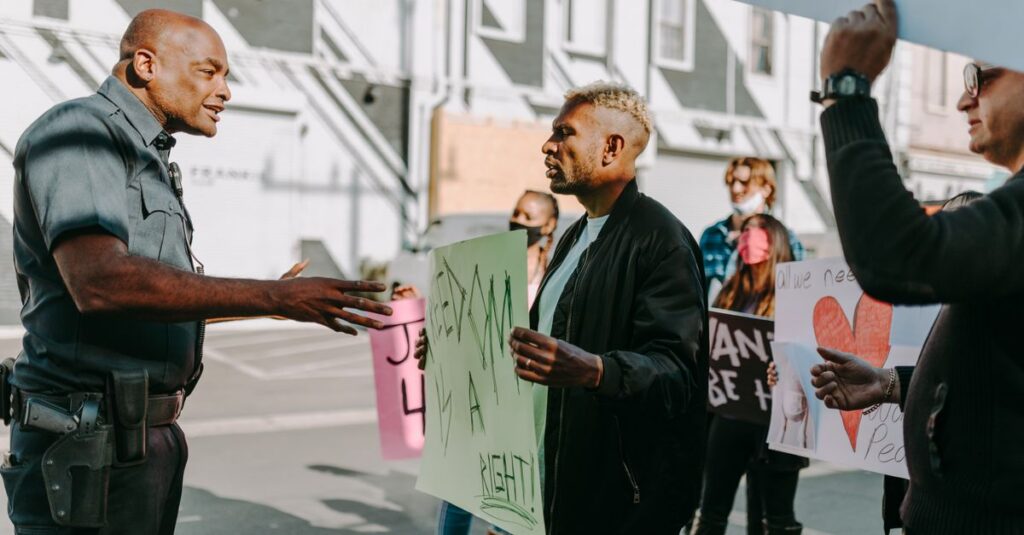 Illustration de Justice restaurative : le dialogue apaise victimes et coupables restorative-justice-dialogue