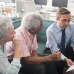 retired-people-discussion