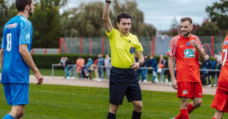 Illustration de Ilgiz Tantashev : L'arbitre ouzbek qui a irrité les Bleus au Mondial Ilgiz-Tantashev-referee