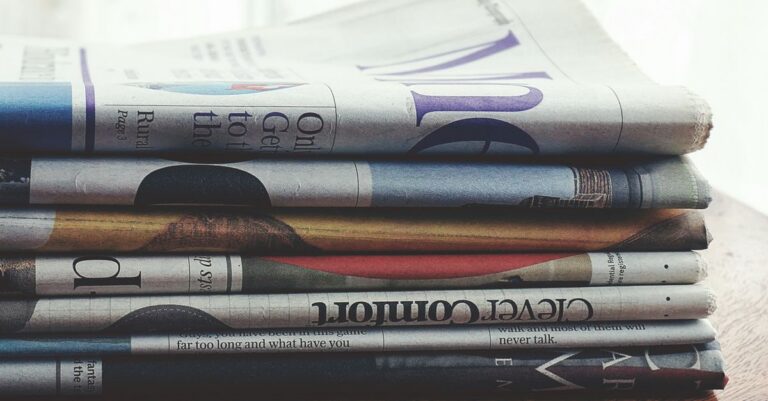 news-headlines-globe