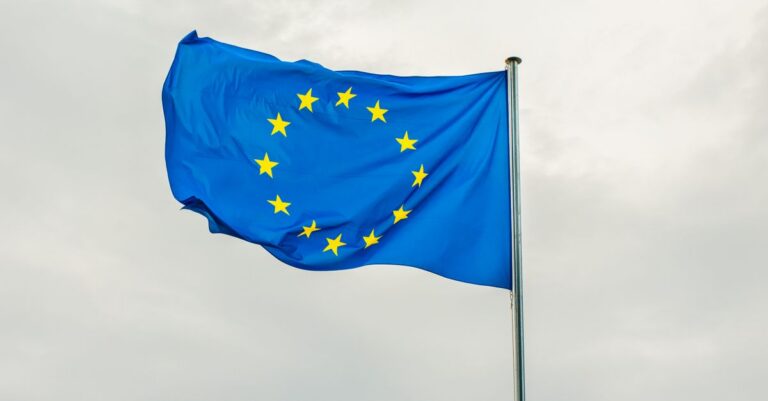 Illustration de Les startups françaises, fer de lance de la souveraineté numérique européenne European-digital-sovereignty
