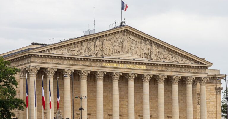 French-parliament-building-21