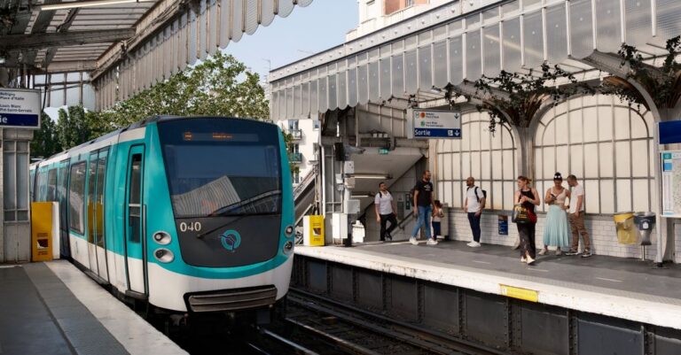 Illustration de Soupçons d'emplois fictifs à la RATP : plainte déposée RATP-public-transport
