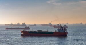 oil-tanker-strait-hormuz-1