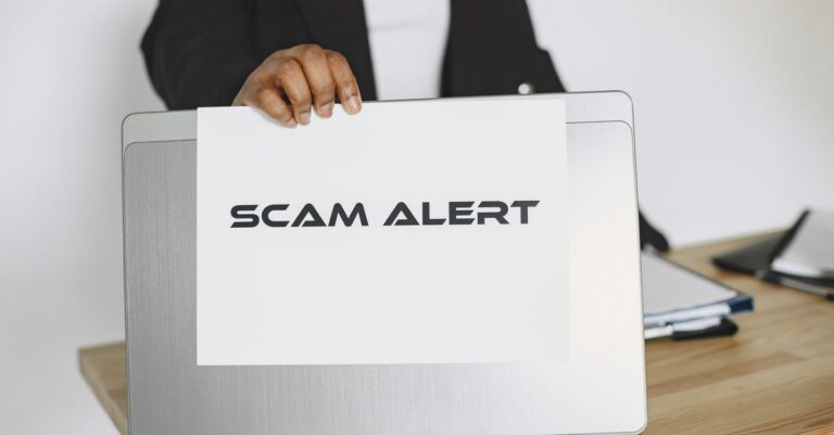 Illustration de Vinted & LeBonCoin : Vendeurs ciblés par des arnaques innovantes online-marketplace-scam