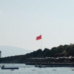 red-flag-beach