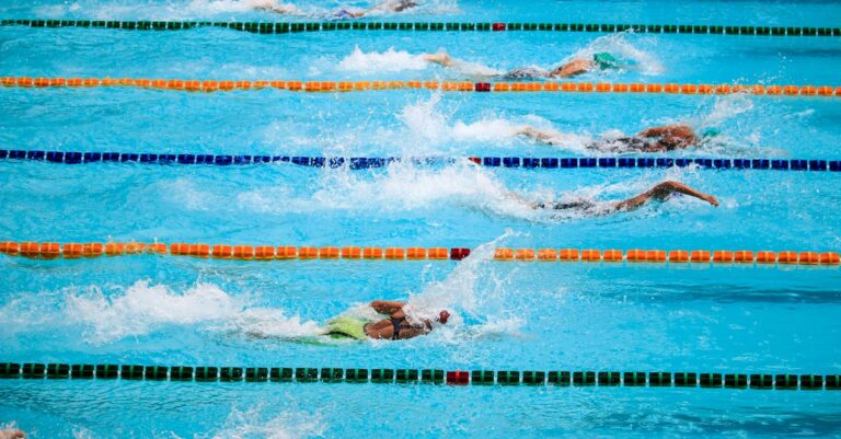 Illustration de Euro de Natation : Marchand, Grousset et les Bleus prêts à bramer à Saint-Denis swimming-competition-olympic-pool